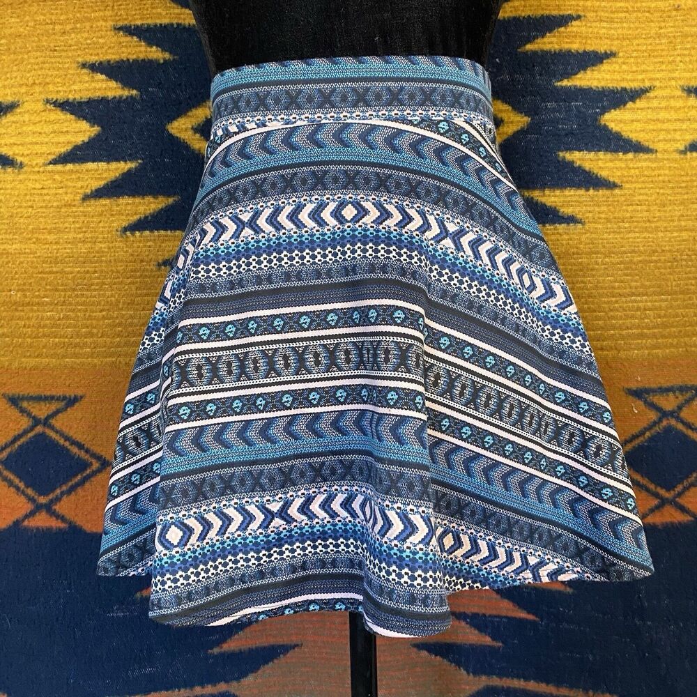 Vintage Charlotte Russe Mini Skirt. Flowy. A Line. Size XS. 90’s. Made In USA.